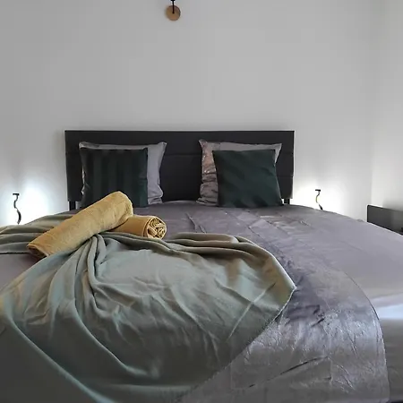 Au Bon Verger Duplex 4Chambres 12Pers Hyper Centre Ville Cholet Cholet