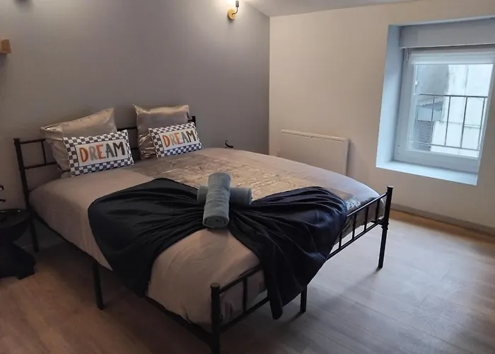 Au Bon Verger En Coeur De Hyper Centre שולה